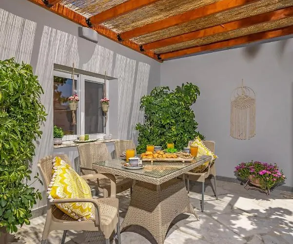 Casa Di Gianna 法里拉基